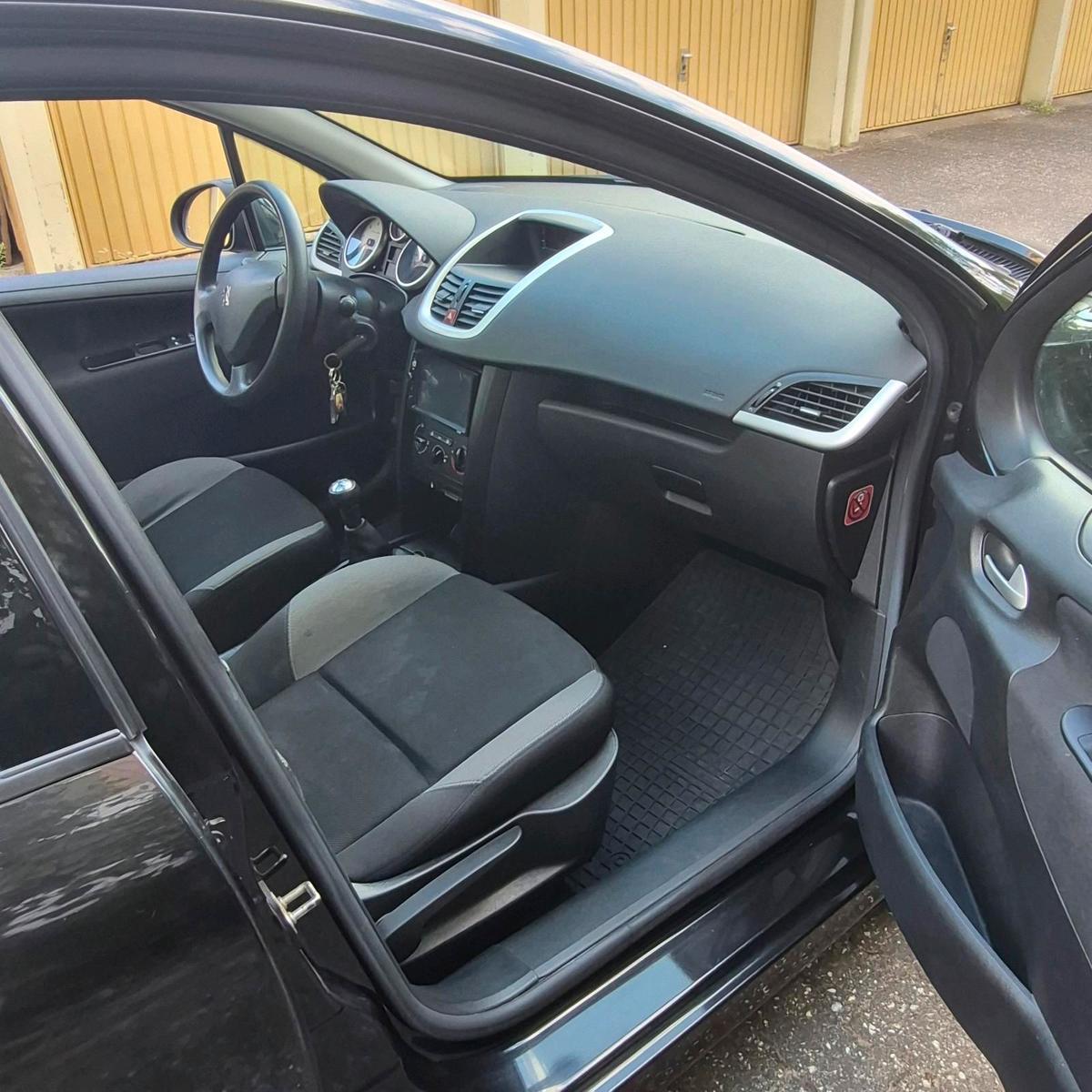 Peugeot 207 2008 — photo 15