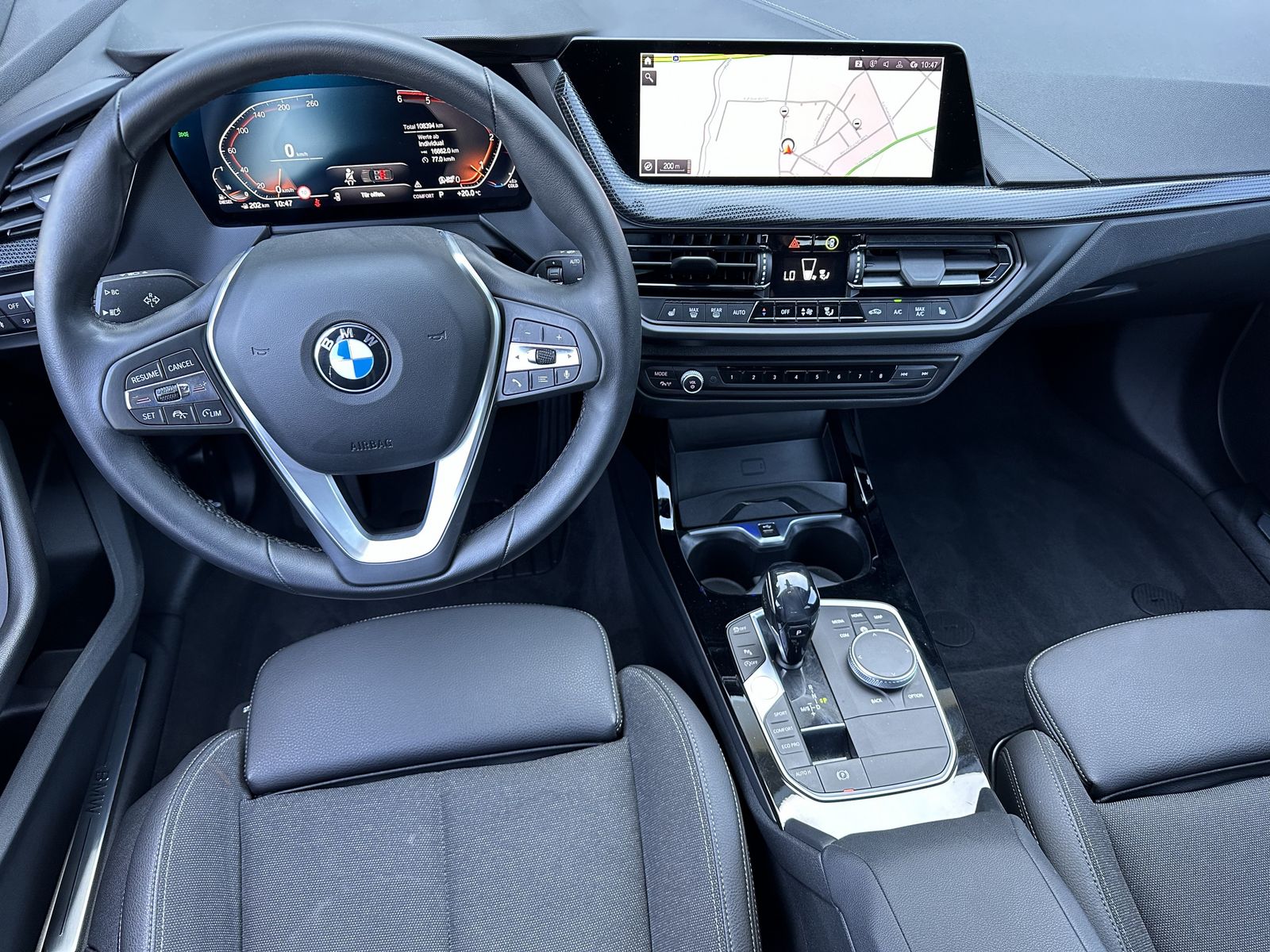 Fahrzeugabbildung BMW 120d xDrive Sport-Line NAV+LED+ACC+HEAD-UP+KAMER