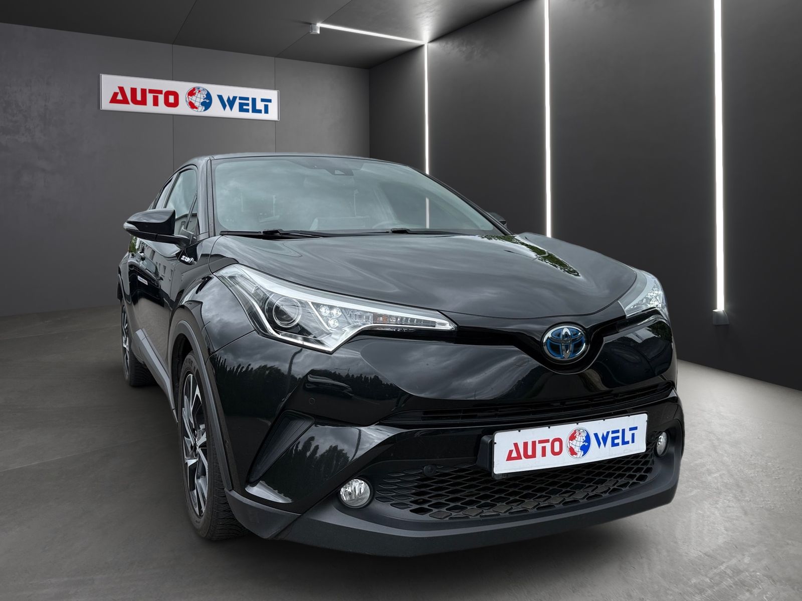 Toyota C-HR 1.8 Hybrid Business Edition Klimaaut. DAB imagem 2