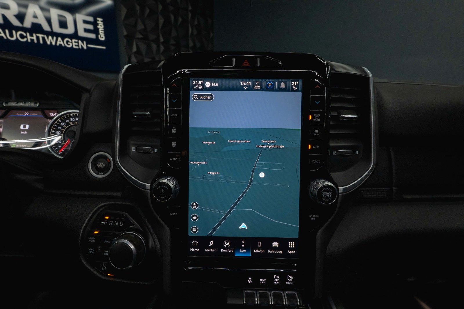 Fahrzeugabbildung Dodge RAM 5.7 V8 HEMI 4x4 NIGHT *Pano*LED* Unfallfrei