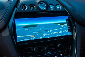 2020 Aston Martin DBX 缩略图 46