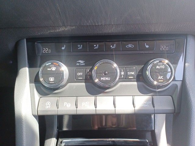 Fahrzeugabbildung SKODA Karoq 2.0TDI DSG Style LED+ACC+VIRTUAL+PARKLENK+