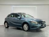 Mercedes-Benz A 180 BlueEfficiency|Panorama|2.HD|Scheckheft| - Mercedes-Benz A-Class: Blau