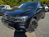 Volkswagen Tiguan Allspace Highline 4M+LEDER+NAVI+VIEW - VW Tiguan Allspace Gebrauchtwagen in Berlin