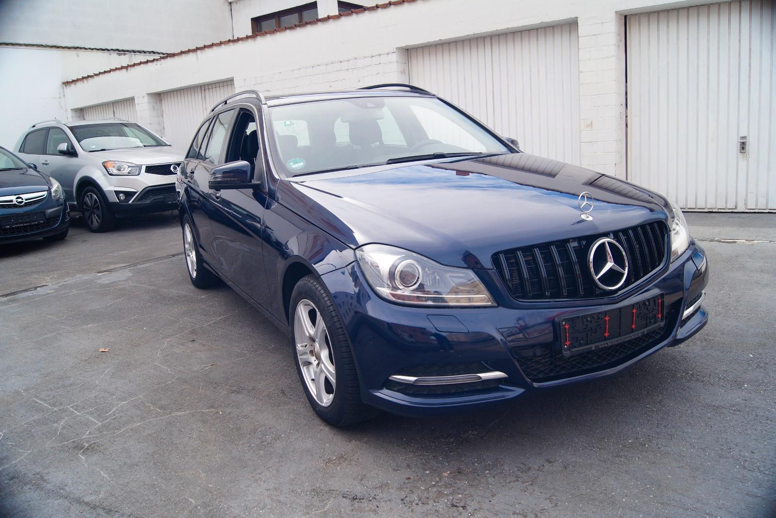 Mercedes-Benz C180 2014 — photo 9