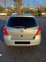 Toyota Yaris#Sehr gepflegt#Apple CarPlay - gebrauchte Toyota Yaris aus dem Jahr 2007