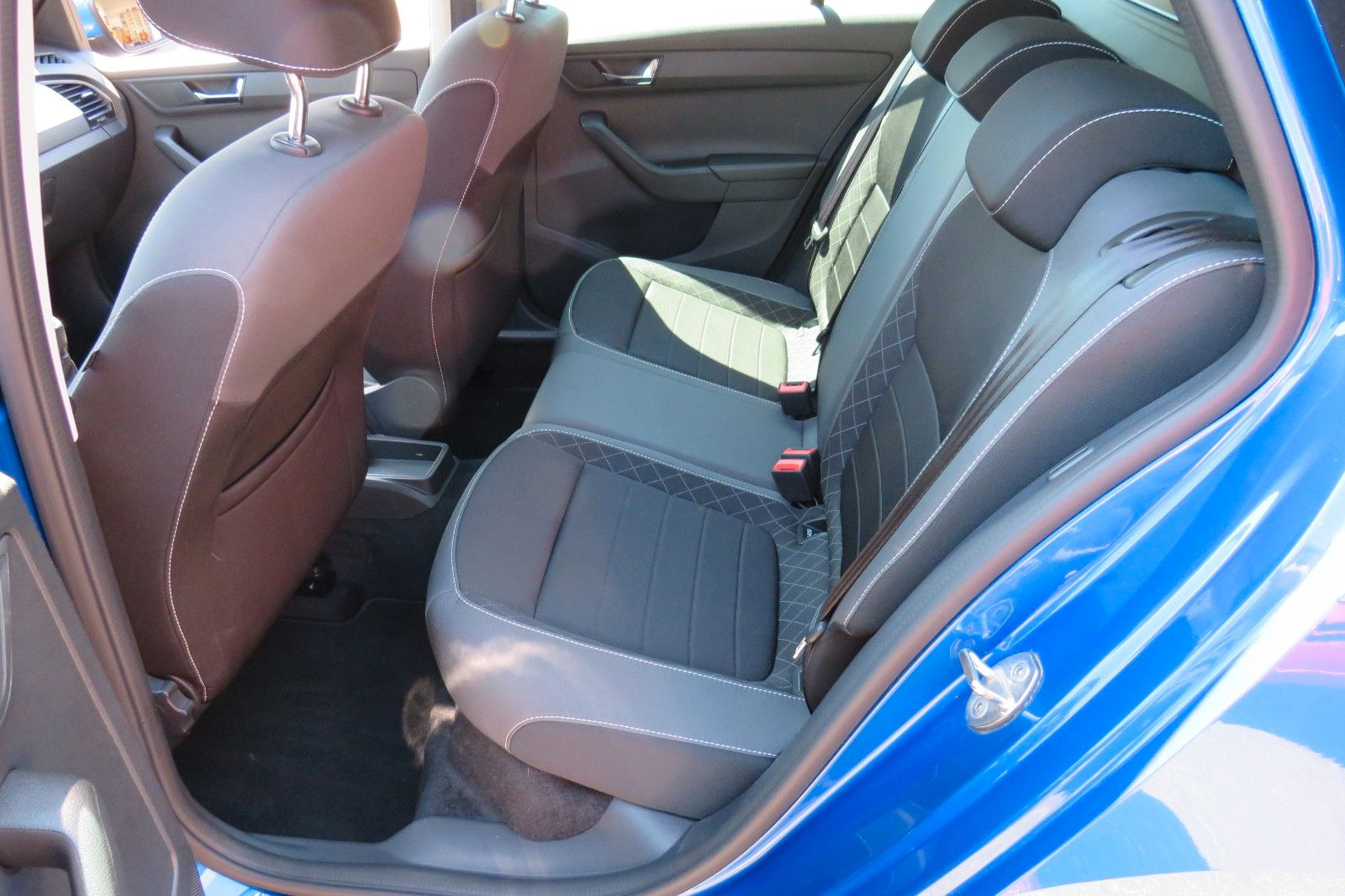 Fahrzeugabbildung SKODA Fabia Combi Ambition GRA SMART-LINK SITZH. PDC 1