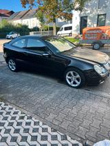 Mercedes-Benz Mercedes C 220 CDI  Sportcoupe - Mercedes-Benz C 220: Cdi Sportcoupe