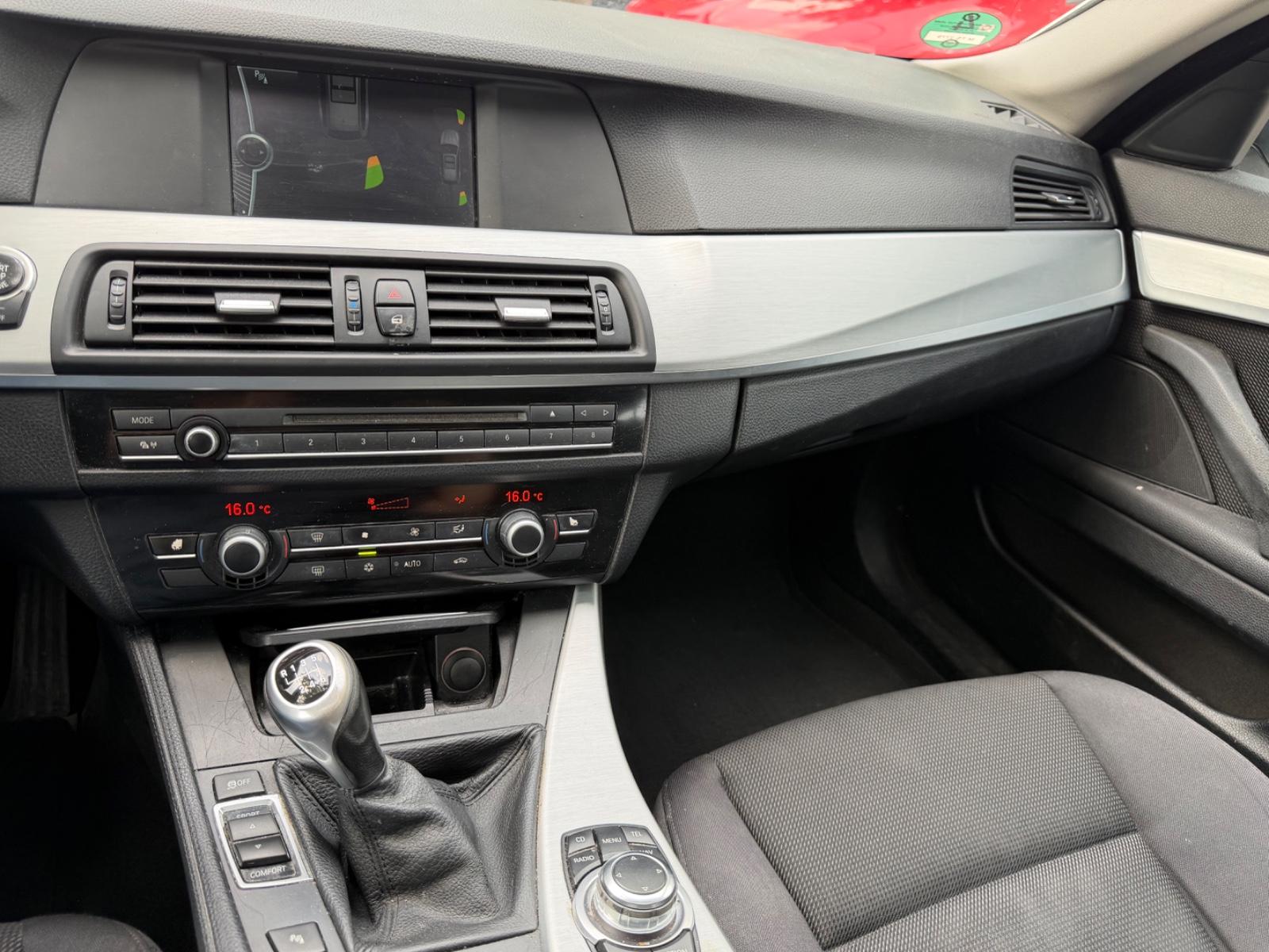 BMW 520 2012 — photo 19