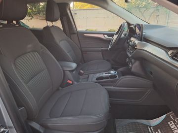 Ford Kuga - 12