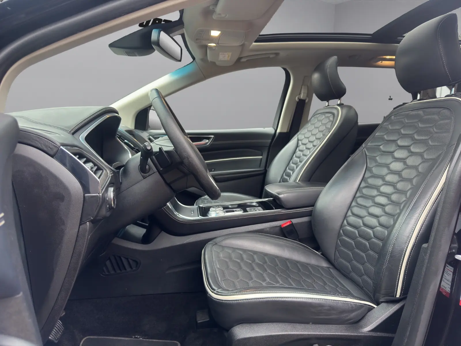 Ford Edge Vignale 4x4 Kamera Leder LED Pano Spurhalte
