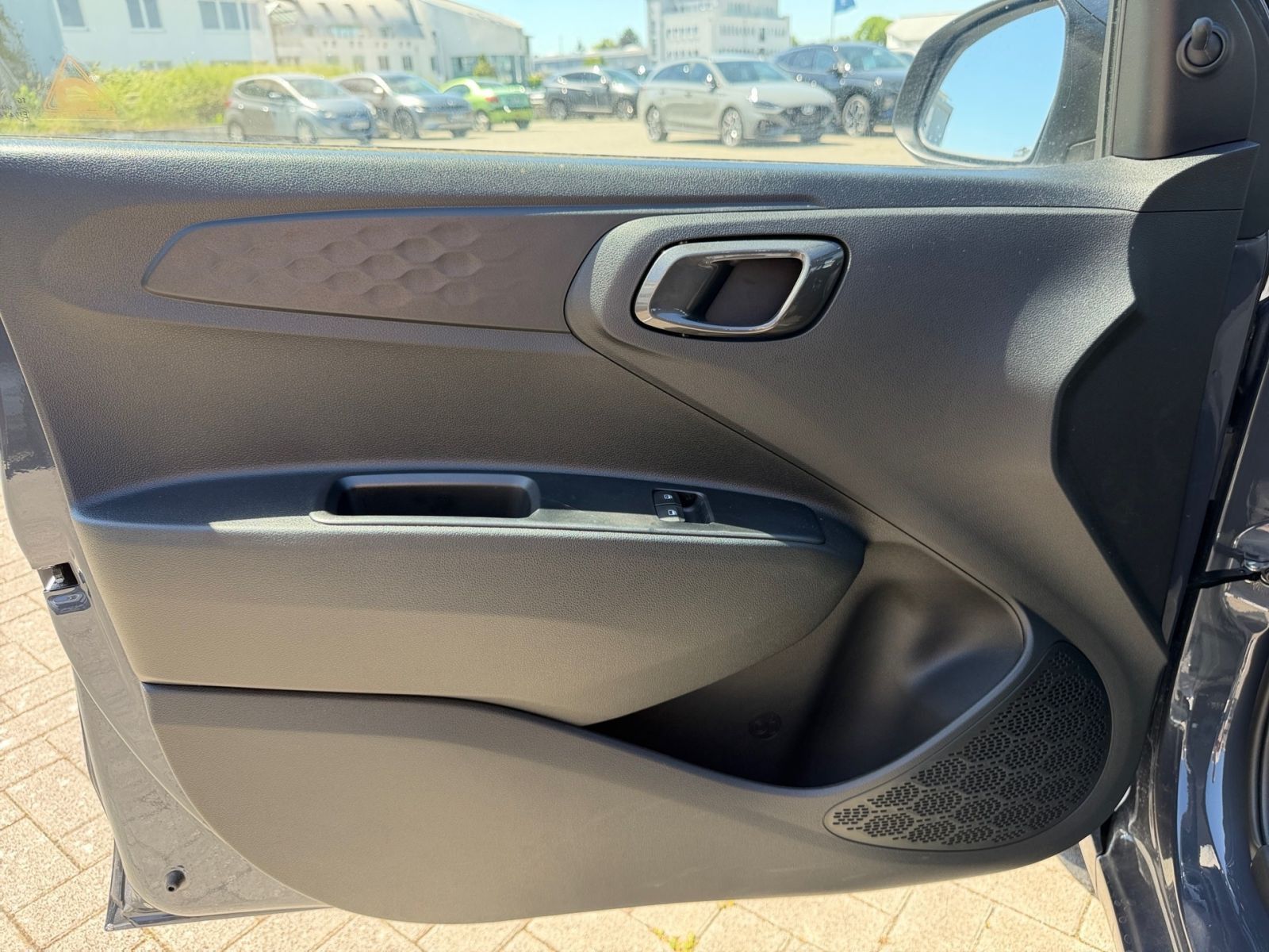 Fahrzeugabbildung Hyundai i10 1.0 Select Navi Kamera