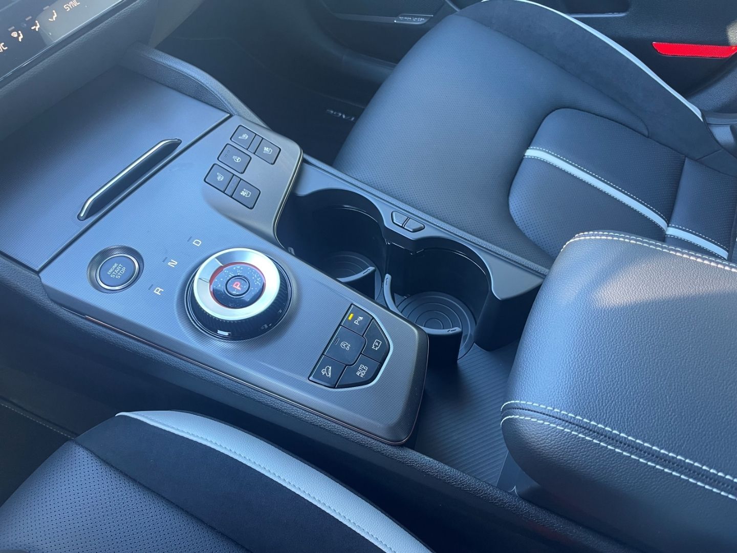 Fahrzeugabbildung Kia Sportage GT-Line 360°Kamera P3 P5 HUD Navi Leder