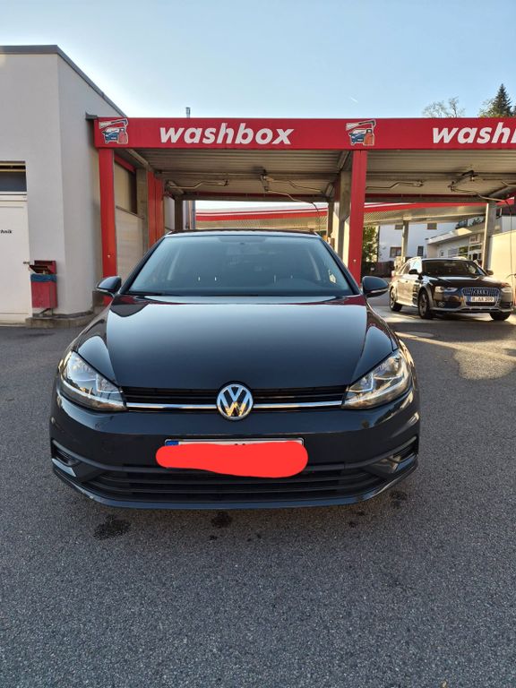 Image of Volkswagen Golf