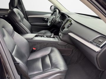 Volvo XC90 - 10