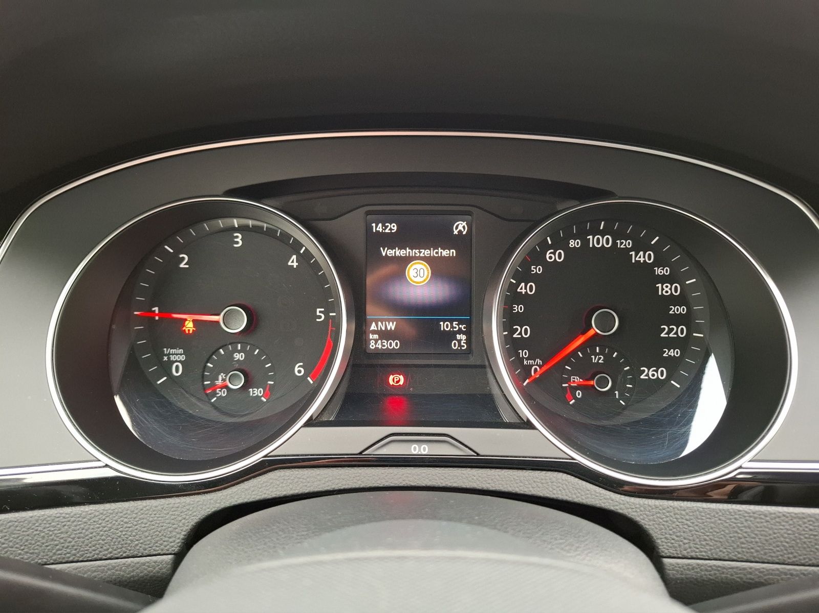 Fahrzeugabbildung Volkswagen Passat Variant TDI Business Matrix Navi ACC RFK