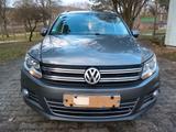 Volkswagen Tiguan 1.4 TSI 90kW BlueMotion Tech Exclusive - Volkswagen Tiguan: Exclusive