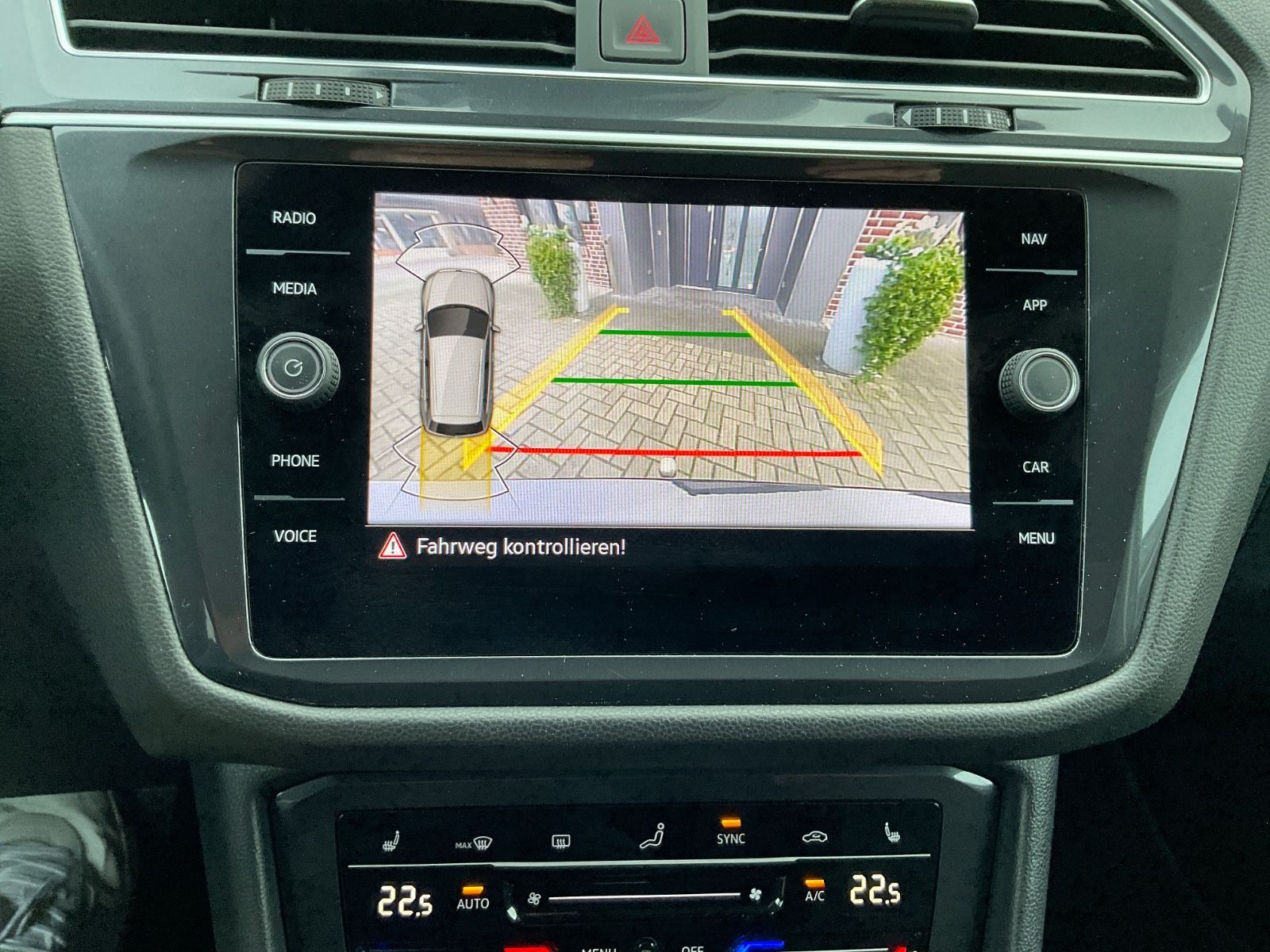 Fahrzeugabbildung Volkswagen Tiguan Allspace 2.0 TDI DSG 4M,AHK,ACC,Kamera