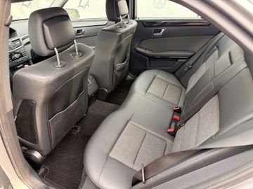 Mercedes E 250 - 12