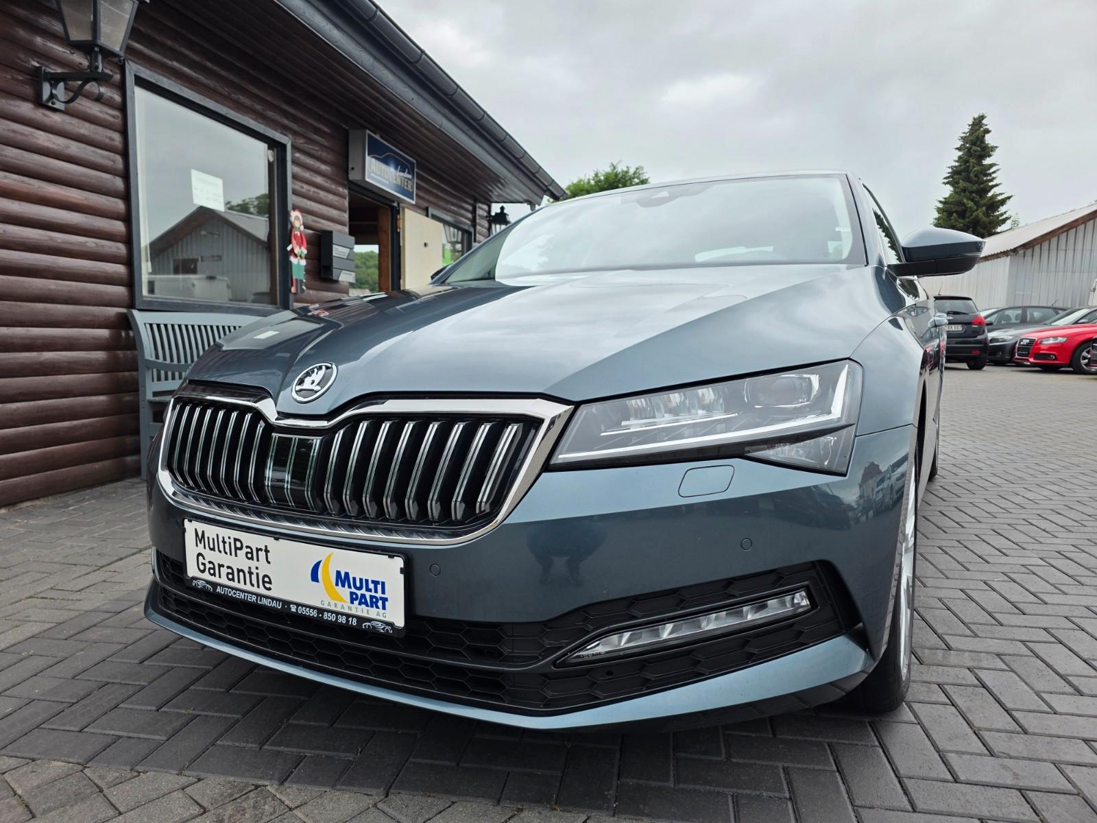 Skoda Superb Lim. Ambition S-Heft Navi PDC SHZ LED