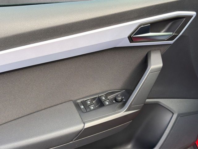 Arona 1.0 TSI FR/ACC/Carplay/Dig. Bluetooth Navi