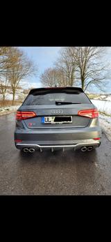 Audi S3 TFSI S tronic quattro Sportback - - Audi S3: Sportback Tronic