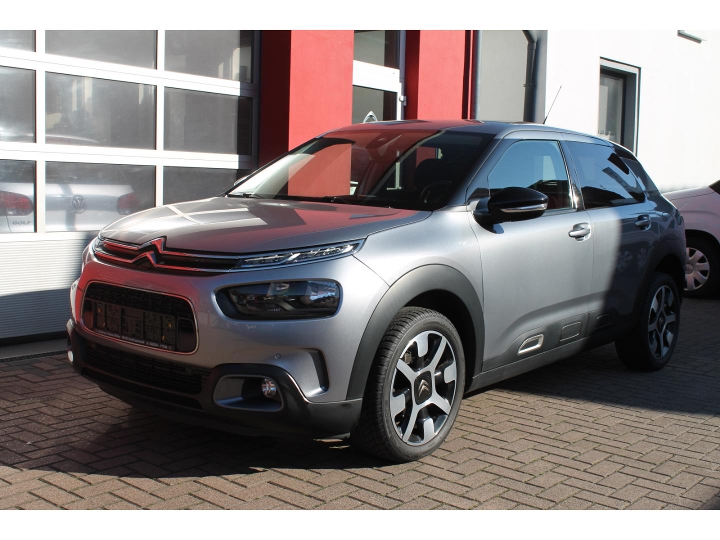 Citroën C4 Cactus Shine PT110 EAT6 Kamera Navi Shz Apple
