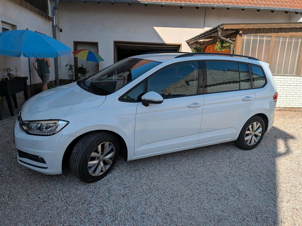 Image of Volkswagen Touran