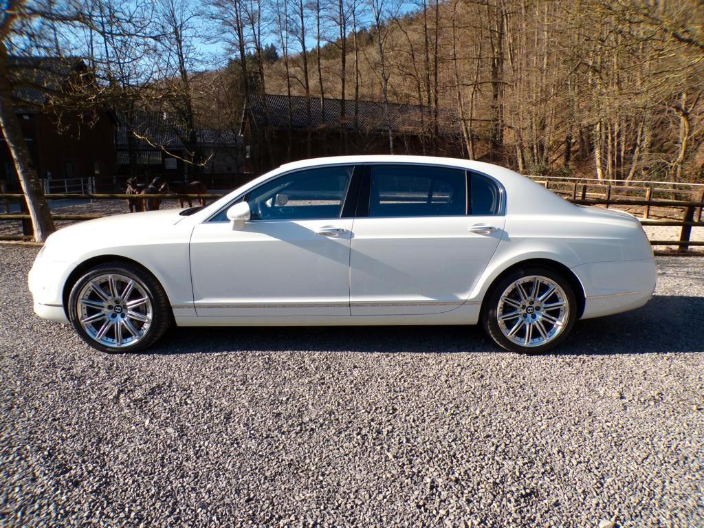 Bentley Continental Flying Spur -