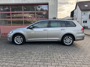 Volkswagen Golf - 4