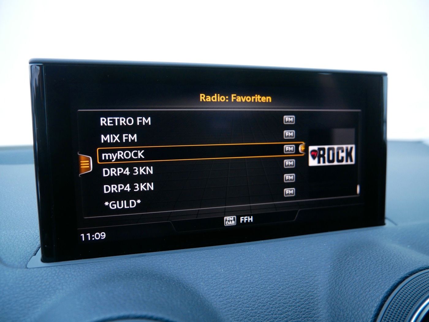 Fahrzeugabbildung Audi Q2 1.5 35 TFSI advanced DSG MATRIX Kamera ACC SH