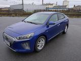 Hyundai Premium Elektro 38 kWh  - blaue Hyundai IONIQ