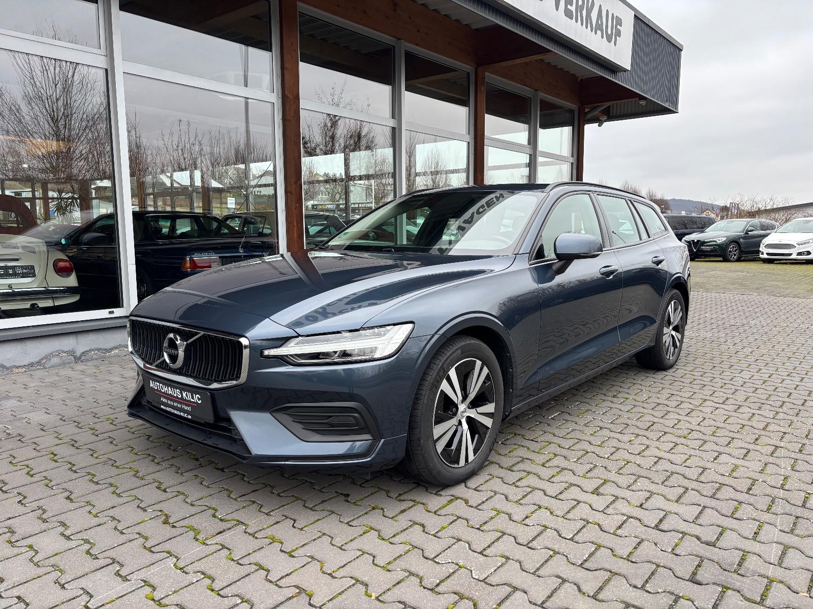 Volvo V60 Kombi Momentum Core R-Cam AHK