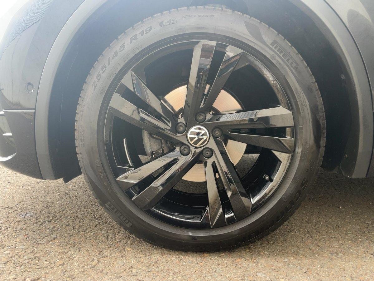 Volkswagen Tiguan R-Line 1.5 TSI BLACK+MATRIX+APP+AHK+PANO, миниатюра 12