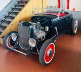 Ford 1932 Ford Roadster Hot Rod - Ford mit Benzin-Antrieb: Hot Rod