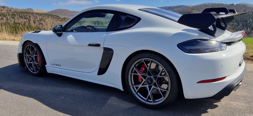 Porsche Cayman GT4 RS Weissach/Bose/Uhr
