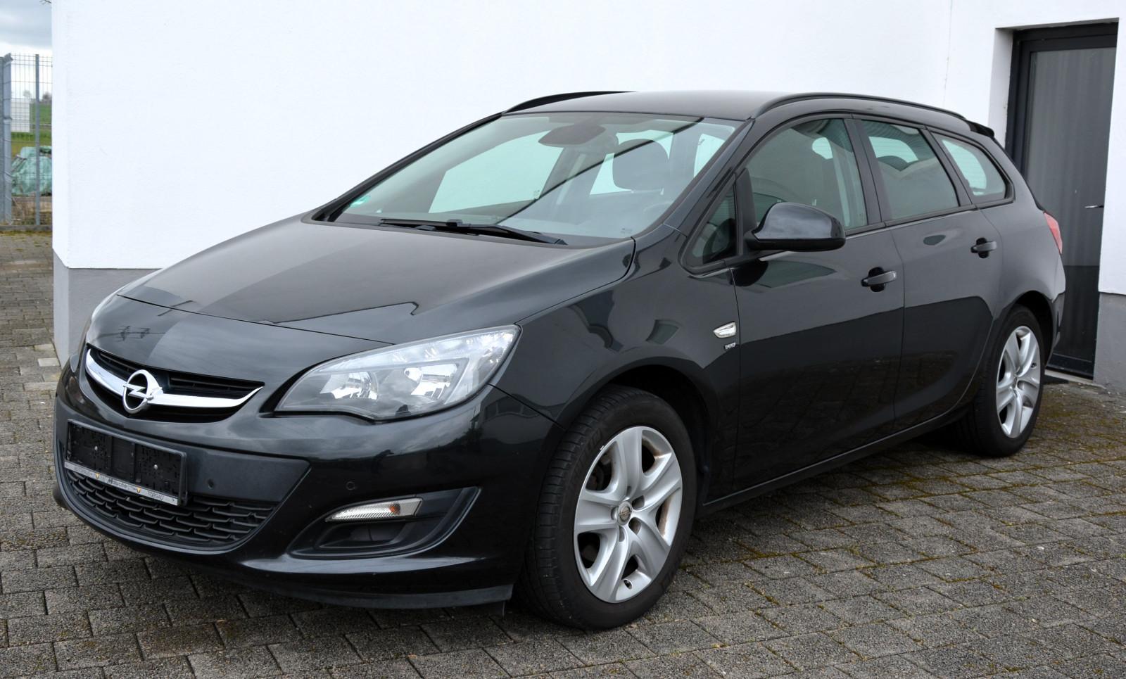 Opel Astra J Sports Tourer Energy Navi Winterpaket