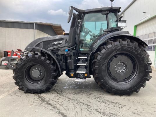 Valtra Q265