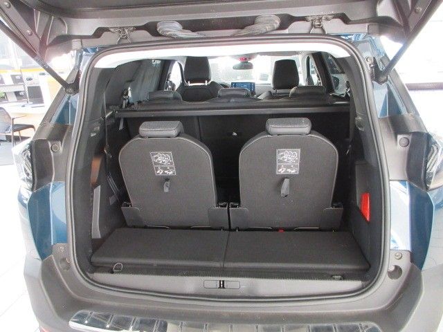 Fahrzeugabbildung Peugeot 5008 Allure Pack 1.2T NAVI/LED/SHZ/PDC/360°