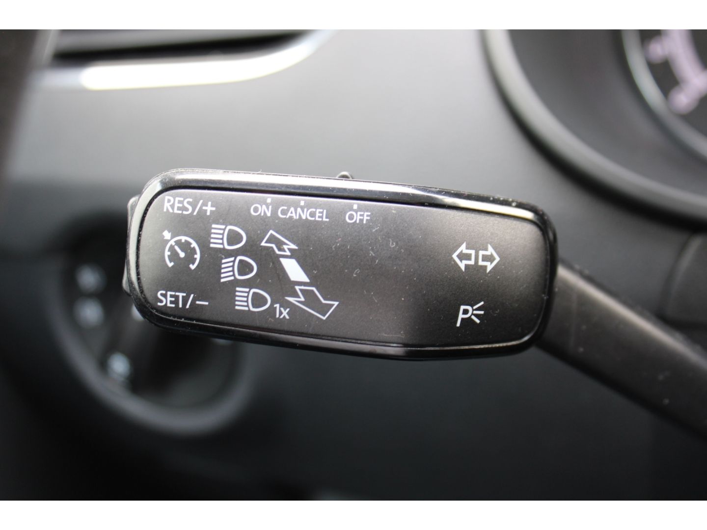 SKODA Octavia Soleil 2.0 TDI Combi LED GRA RFK SHzg AH - Image 16