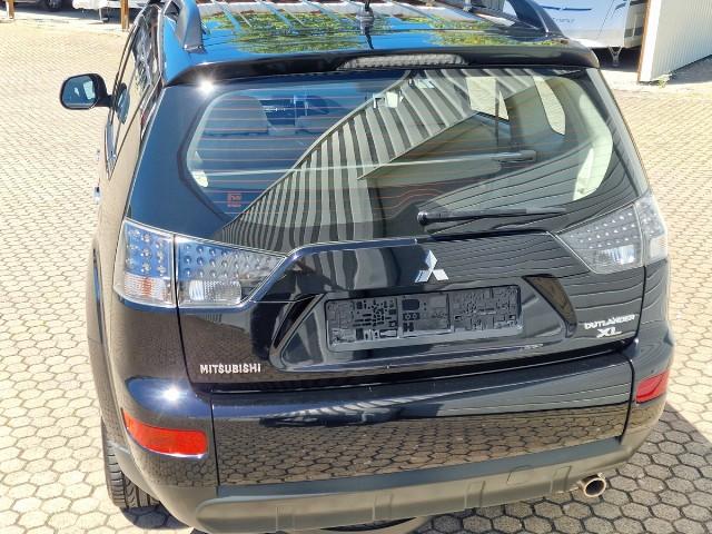 Mitsubishi Outlander  XL*4-WD*Automatik*Leder*Glasdach*2.Ha