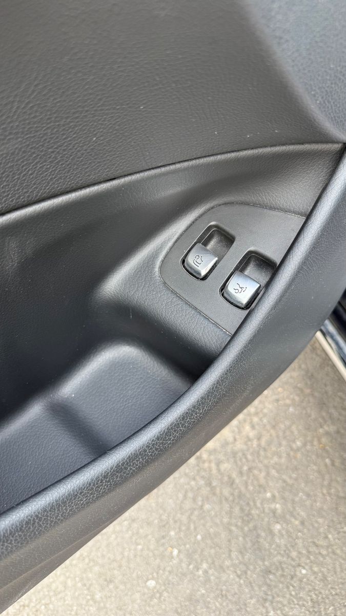 Fahrzeugabbildung Mercedes-Benz E 400 E Limousine E 400 d 4Matic
