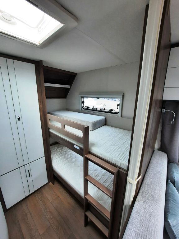 Fahrzeugabbildung Hobby Excellent Edition 545 KMF Verfüg./Auflastung 2.0