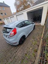 Ford Fiesta ST200 1,6 EcoBoost - Ford Fiesta: Grau