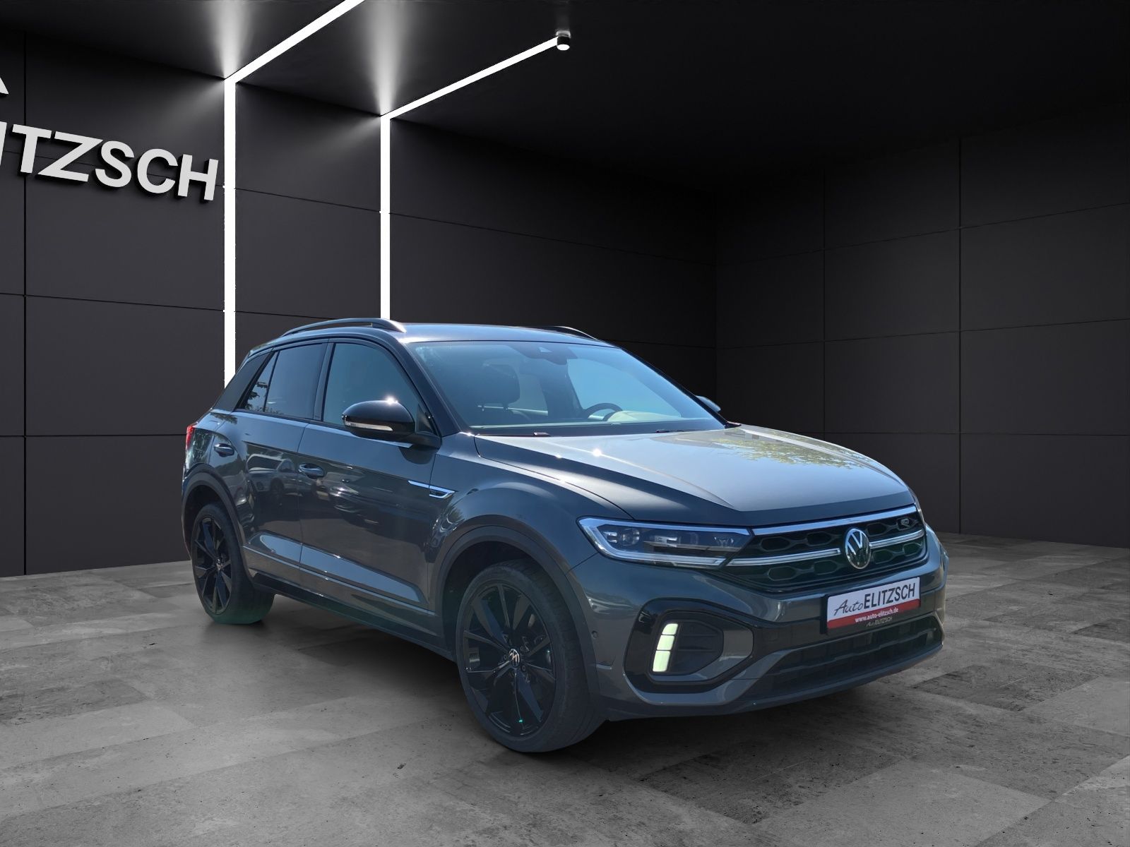 Fahrzeugabbildung Volkswagen T-Roc R-Line Matrix Navi ACC AHK SHZ