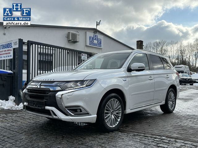 Mitsubishi Outlander 2.4 PHEV Plug-in Hybrid PHEV NAVI AUT