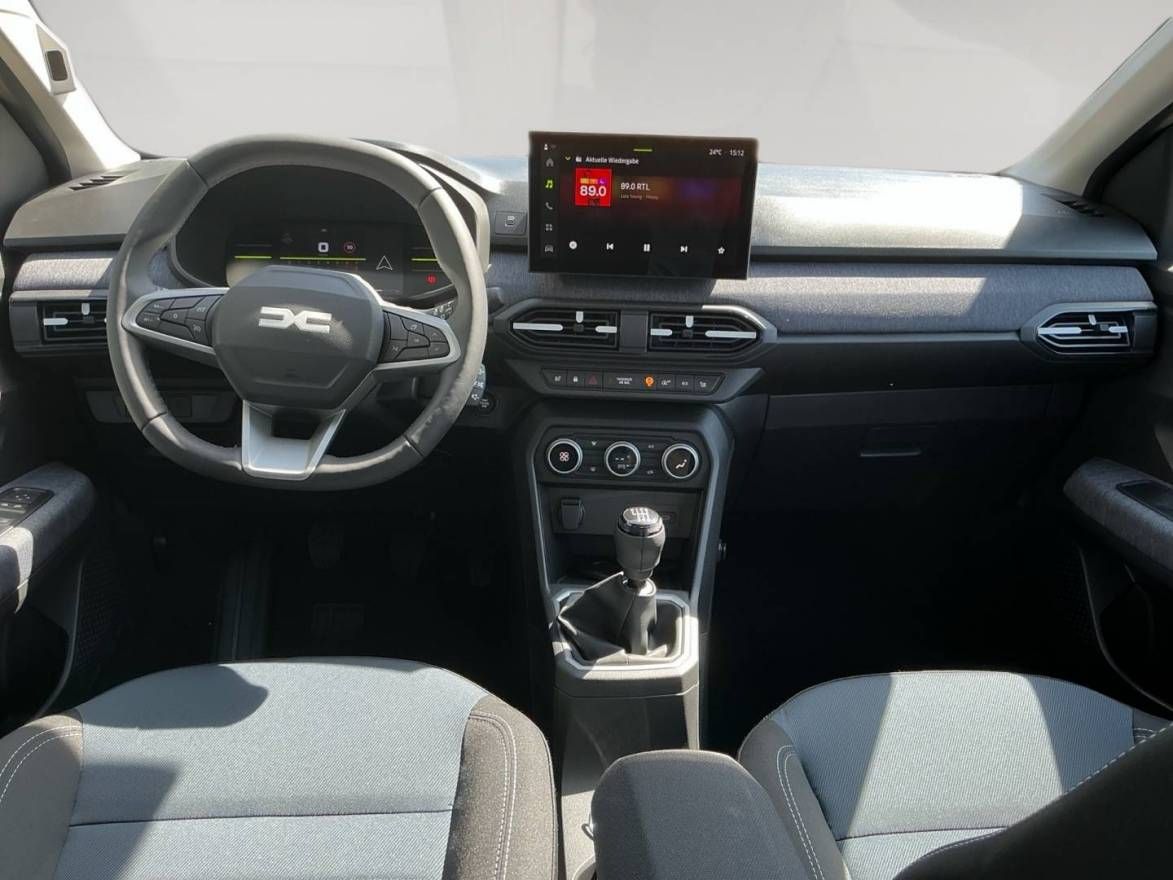 Fahrzeugabbildung Dacia Sandero Journey TCe 100
