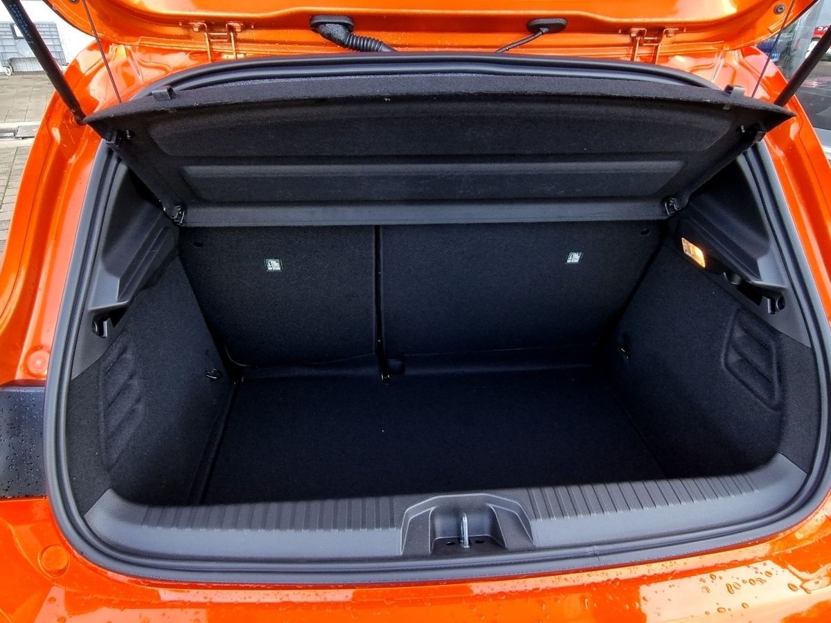 Fahrzeugabbildung Renault Clio KISS TCe 90