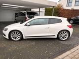Volkswagen Scirocco 2.0 TSI Standard - Volkswagen Scirocco Standard mit Benzin-Antrieb