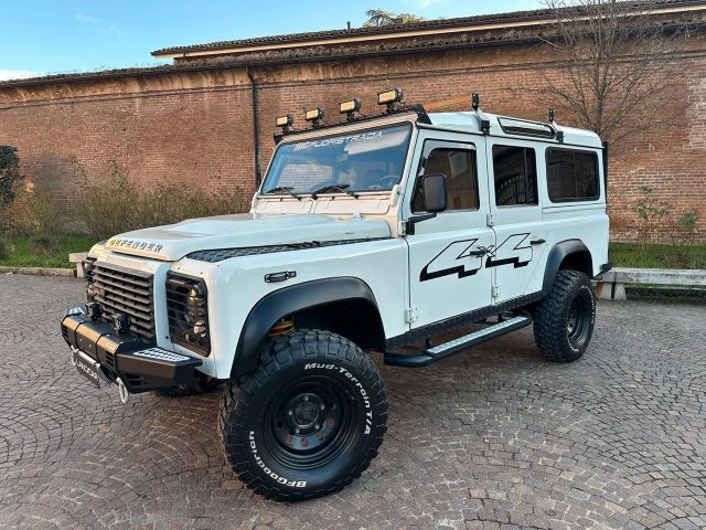 Land Rover Defender 110 2.5 Td5 SW cat Hard-Top 